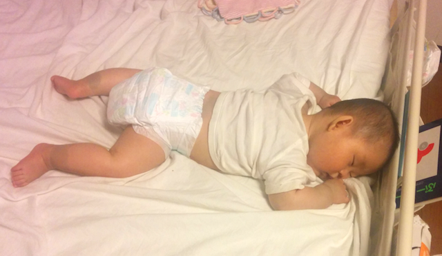 赤ちゃん　寝相　うつぶせ　眠り　生後5ヶ月　6ヶ月